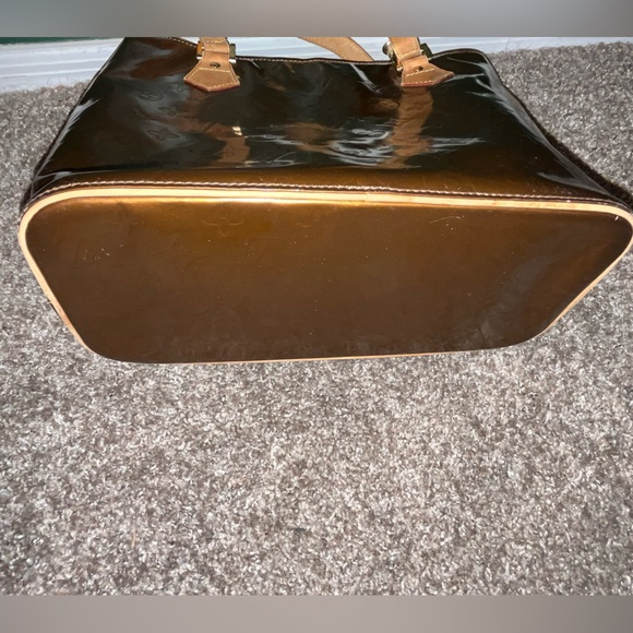 LOUIS VUITTON BRONZE VERNIS AUSTIN - Picture 13 of 14